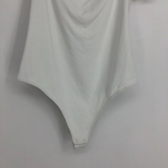 Aritzia Babaton Contour Straight Neck Bodysuit Square-neck cap-sleeve bodysuit L - Picture 10 of 16